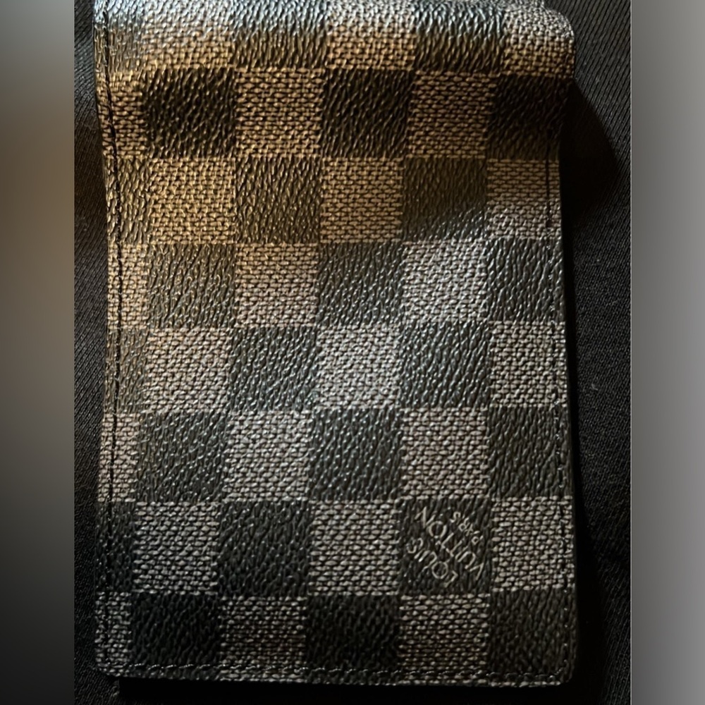 LOUIS VUITTON WALLET - Picture 10 of 10